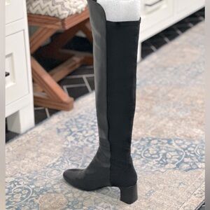Stuart Weiztman GILLIAN 60 CITY BOOT.
BLK 39 leather 
8.5 B